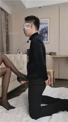 图片[9]_【皮皮】长腿S-高跟黑丝跪舔/训练/踩踏_HD绳艺资源