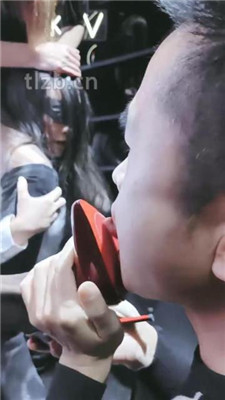 图片[12]_【昭玥】公开处刑-和闺蜜KTV玩弄小三母狗【上】_HD绳艺资源