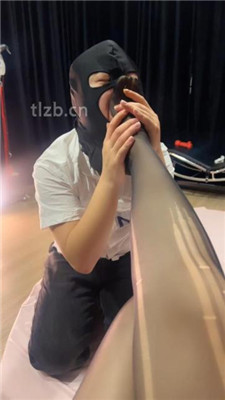 【猫爷】黑丝高跟美腿诱惑舔_HD绳艺资源