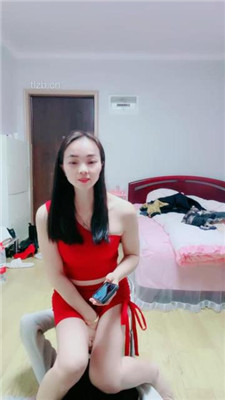 图片[11]_【北京艾琳】运动鞋白袜跪舔-踩踏-骑马转胯_HD绳艺资源