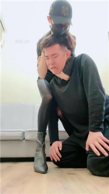 图片[9]_【美娜格格】短靴黑丝模特-狂抽耳光/揪耳朵_HD绳艺资源