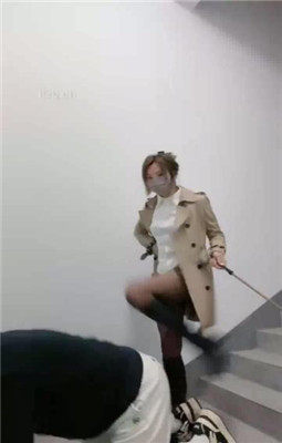 图片[8]_【梦樱】户外楼梯间-转胯/耳光/踩踏/训练_HD绳艺资源