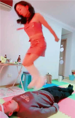 图片[2]_【北京艾琳】长靴/高跟全体重踩踏_HD绳艺资源