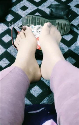 图片[4]_【冷百合】臭脚丫踩熊猫玩偶_HD绳艺资源