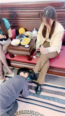 图片[3]_【倪梵】双S-素人-耳光/踩脚垫/强迫舔脏鞋/脚下喂食_HD绳艺资源