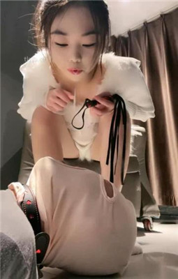 图片[19]_【cc.s】毛短靴踩虐/狗链遛狗/臭白袜脚捂脸_HD绳艺资源