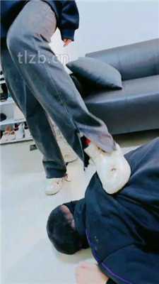 图片[9]_【文文文】骑马/舔脏鞋/品尝素人裸足【三视角版】_HD绳艺资源