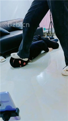 图片[13]_【文文文】骑马/舔脏鞋/品尝素人裸足【三视角版】_HD绳艺资源