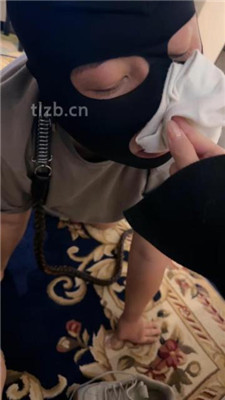 图片[10]_【美女祖宗】脚底崇拜者-运动鞋白棉袜_HD绳艺资源