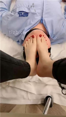 图片[10]_【七七】坐脸窒息/闻舔超臭白棉袜【完整版】_HD绳艺资源