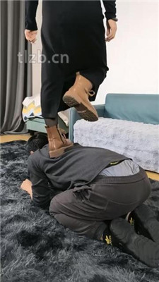 图片[2]_【冰爷】短靴踩踏踢踹/碾压狗爪_HD绳艺资源