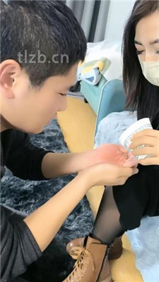 图片[16]_【冰爷】短靴踩踏踢踹/碾压狗爪_HD绳艺资源