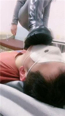 图片[4]_【蜜糖情侣】耳光暴打/舔脏长靴/骑马转胯/踩踏_HD绳艺资源