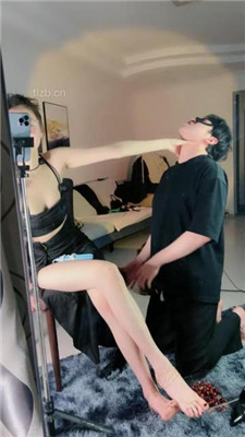 图片[13]_【175艾琳】超美长腿车模-美腿诱惑调_HD绳艺资源