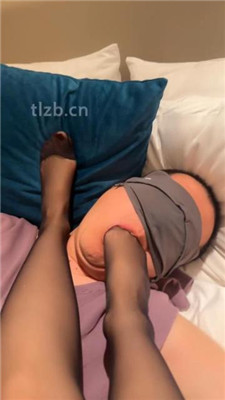 图片[5]_【爆浆恶女】黑丝脚狂舔/喂口水_HD绳艺资源