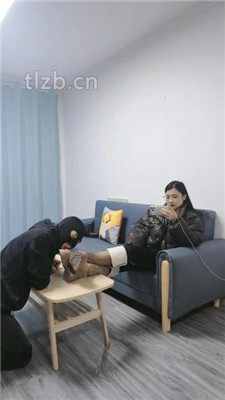 【尤尤子】跪舔超脏长靴/原味裸足_HD绳艺资源