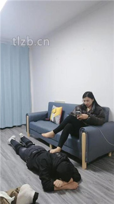 图片[6]_【尤尤子】跪舔超脏长靴/原味裸足_HD绳艺资源