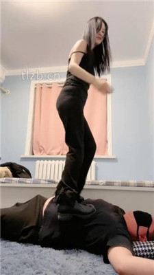 图片[9]_【希雅】白袜脚全体重踩踏【完整版】_HD绳艺资源