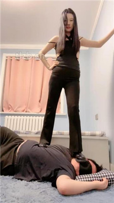 图片[11]_【希雅】白袜脚全体重踩踏【完整版】_HD绳艺资源