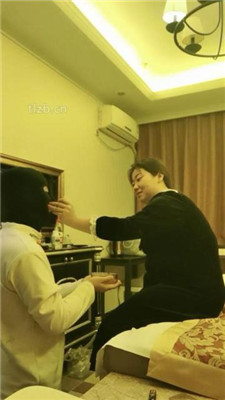 图片[3]_【千面】打板子/人体烟灰缸/抽耳光/闻臭脚_HD绳艺资源