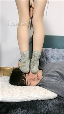 图片[6]_【梓S】棉袜雪地靴裸足-全体重踩脸_HD绳艺资源