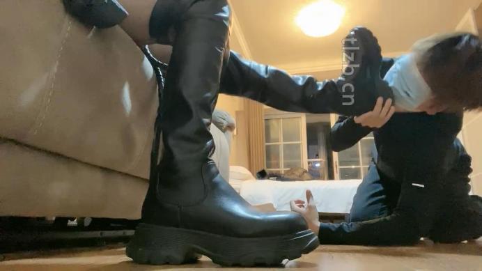 图片[6]_【zaizz】双主抢着舔脏长靴_HD绳艺资源