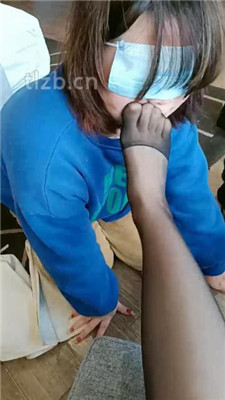 图片[13]_【爱可呀】母猪闺蜜给我清理脏鞋子_HD绳艺资源