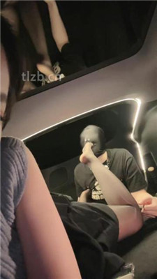 图片[10]_【禾未】车内黑丝诱惑调-美腿长靴黑丝辱_HD绳艺资源