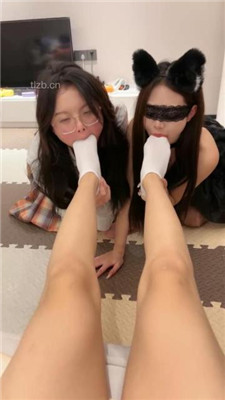 【橙宝】奴下奴-双母畜侍奉-骑乘/踩踏踢裆/互掐舔脚_HD绳艺资源