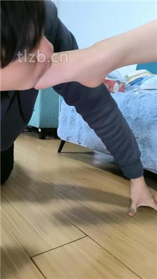 图片[12]_【梓S】圣水裸足踩踏喂食_HD绳艺资源