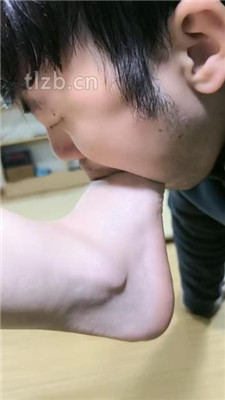 图片[15]_【梓S】圣水裸足踩踏喂食_HD绳艺资源