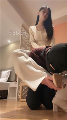 图片[5]_【凉子】骑马转胯/舔闻脏鞋臭脚/舔地板_HD绳艺资源