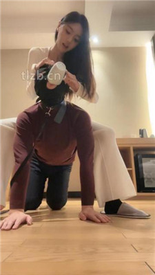 图片[18]_【凉子】骑马转胯/舔闻脏鞋臭脚/舔地板_HD绳艺资源