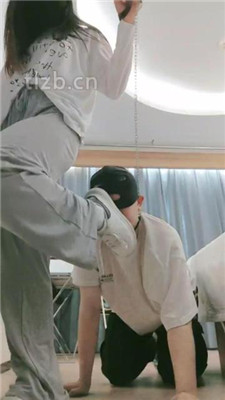 图片[3]_【妮蔻】最脏麦昆-艺术闻臭味_HD绳艺资源