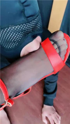 【杭州cc】迷恋性感黑丝高跟的狗_HD绳艺资源