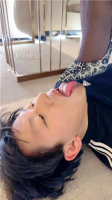 图片[9]_【潘妮绳艺导师】喂口水/黑丝高跟美腿踩虐_HD绳艺资源