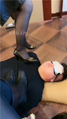 图片[4]_【赫拉】双S-高跟-长靴踩地毯狗/臭脚捂脸/坐脸窒息_HD绳艺资源