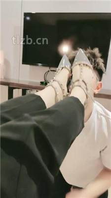 图片[11]_【妮蔻】吃原味脚/骑马/铆钉鞋踩虐_HD绳艺资源