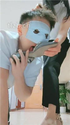 图片[20]_【妮蔻】吃原味脚/骑马/铆钉鞋踩虐_HD绳艺资源