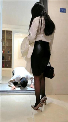 【刘二狗】172最美白领生活化玩家奴_HD绳艺资源