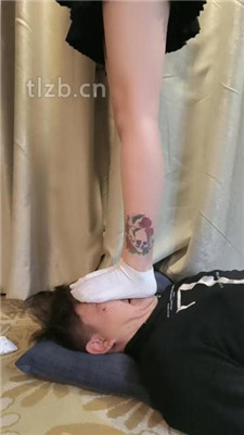 图片[4]_【舞池大人】运动鞋全体重踩狗头_HD绳艺资源