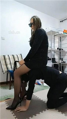 图片[4]_【平凡】训练/骑脖转胯/赏赐圣水/黑丝高跟恋足舔_HD绳艺资源