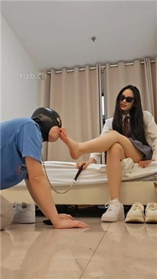 图片[18]_【上头姐妹】鞋底清理器/踩狗爪/耳光/舔黑船袜_HD绳艺资源