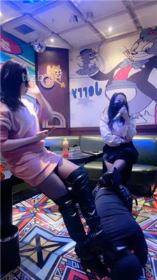 图片[5]_【小妮】KTV双调-长靴跪舔/踩踏钻胯/专用坐垫【双视角版】_HD绳艺资源
