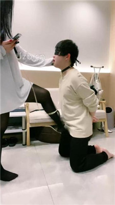 图片[10]_【小羊】黑丝美腿插嘴/训练踩踏_HD绳艺资源