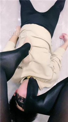 图片[17]_【小羊】黑丝美腿插嘴/训练踩踏_HD绳艺资源