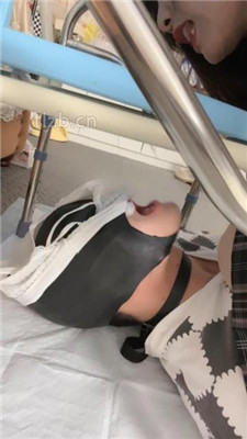 图片[11]_【奶萍】强迫舔脏长靴臭脚/人体坐垫_HD绳艺资源