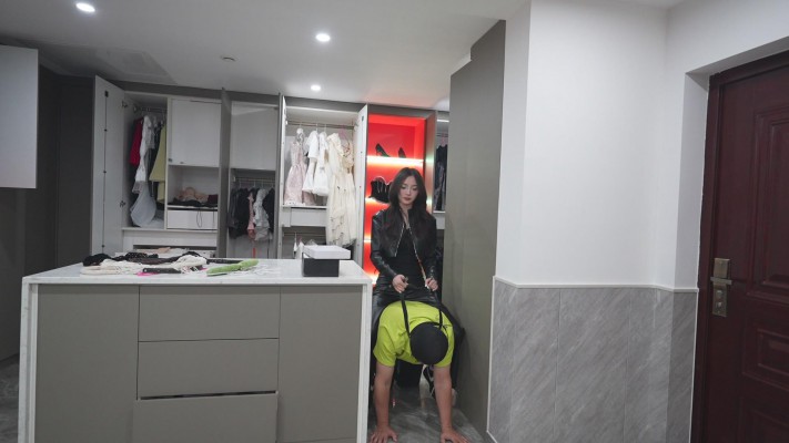 图片[8]_轰鸣巨响重击耳光呼懵四奴才，花样训三马壕无人性_HD绳艺资源