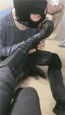 图片[12]_【酒精泡芙】长靴踩虐/吃烟灰/舔地/骑马/木乃伊踩踏/鞋抽耳光_HD绳艺资源