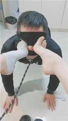 图片[18]_【文文文】素人小姐姐-皮鞋白袜踩/胯下辱/深喉【四视角完整版】_HD绳艺资源